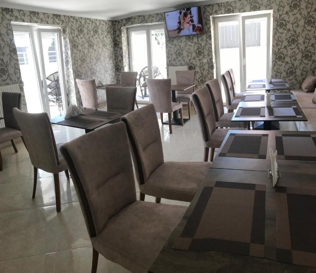 Alenso Guesthouse Heviz Ngoại thất bức ảnh